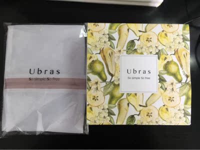 这两款内衣非常好，弹力强，贴合胸型，穿上很舒服，套头式设计穿脱非常方便，无钢圈，无车缝线，连水洗标都是印在面料上的，睡觉时穿也非常舒适。