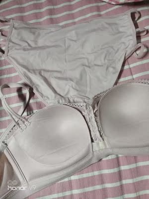 超级舒服,而且好看。有弹性。针织的设计我很喜欢~很有少女心的设计。颜色也很好看哈哈。好满意~ 超级舒服,而且好看。有弹性。针织的设计我很喜欢~很有少女心的设计。颜色也很好看哈哈。好满意~