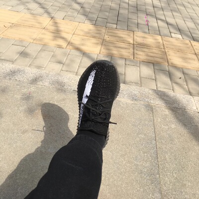 很棒，六百的鞋子确实比三四百的品质好太多，穿着舒适透气，运动，走路都非常舒服！值得了！