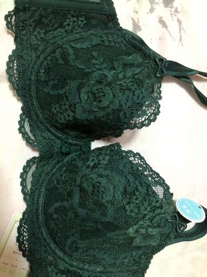 很好 第一次购买 很满意 穿起来很舒适 尺码也标准