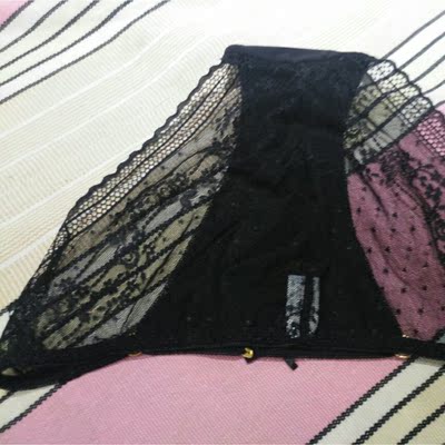 很性感,材质和想象的不一样,期望太高了。看见实物有些贵,还没穿,穿穿看看吧。 很性感,材质和想象的不一样,期望太高了。看见实物有些贵,还没穿,穿穿看看吧。