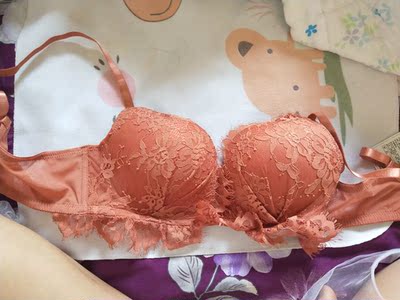 比较喜欢聚拢有沟 价格也还好 很喜欢很喜欢 建议购买哦 比较喜欢聚拢有沟 价格也还好 很喜欢很喜欢 建议购买哦