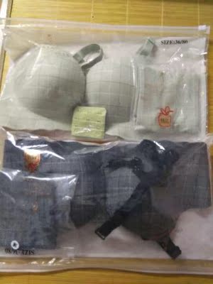 刚收到,还送肩带跟排扣,很喜欢。不过买家能给个箱子包装吗?这个袋子不是很好开口坏了一半,觉得会漏出来。 刚收到,还送肩带跟排扣,很喜欢。不过买家能给个箱子包装吗?这个袋子不是很好开口坏了一半,觉得会漏出来。