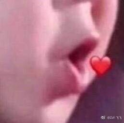 和此卖家交流,不由得精神为之一振,自觉七经八脉为之一畅,我在淘宝买了这么多年,所谓阅商无数,但与卖家您交流,我只想说,老板你实在是太好了,你的高尚情操太让人感动了,本人对此卖家之仰慕如滔滔江水连绵不绝,海枯石烂,天崩地裂,永不变心。交易成功后,我的心情是久久不能平静,自古英雄出少年,卖家年纪轻轻,就有经天纬地之才,定国安邦之智,而今,天佑我大中华,沧海桑田5000年,神州平地一声雷,飞沙走石,大雾迷天,朦胧中,只见顶天立地一金甲天神立于天地间,花见花开,人见人爱,这位英雄手持双斧,二目如电,一斧下去,混沌初开,二斧下去,女娲造人,三斧下去,小生倾倒。得此大英雄,实乃国之幸也,民之福,人之初也,怎不叫人喜极而泣……看着交易成功,我竟产生出一种无以名之的悲痛感——啊,这么好的卖家,如果将来我再也遇不到了,那我该怎么办?直到我毫不犹豫地把卖家的店收藏了,我内心的那种激动才逐渐平静下来,可是我立刻想到,这么好的卖家,倘若别人看不到,那么不是浪费心血吗?经过痛苦的思想斗争,我终于下定决心,牺牲小我,奉献大我。我要以此评价奉献给世人赏阅,我要给好评……评到所有人都看到为止! 和此卖家交流,不由得精神为之一振,自觉七经八脉为之一畅,我在淘宝买了这么多年,所谓阅商无数,但与卖家您交流,我只想说,老板你实在是太好了,你的高尚情操太让人感动了,本人对此卖家之仰慕如滔滔江水连绵不绝,海枯石烂,天崩地裂,永不变心。交易成功后,我的心情是久久不能平静,自古英雄出少年,卖家年纪轻轻,就有经天纬地之才,定国安邦之智,而今,天佑我大中华,沧海桑田5000年,神州平地一声雷,飞沙走石,大雾迷天,朦胧中,只见顶天立地一金甲天神立于天地间,花见花开,人见人爱,这位英雄手持双斧,二目如电,一斧下去,混沌初开,二斧下去,女娲造人,三斧下去,小生倾倒。得此大英雄,实乃国之幸也,民之福,人之初也,怎不叫人喜极而泣……看着交易成功,我竟产生出一种无以名之的悲痛感——啊,这么好的卖家,如果将来我再也遇不到了,那我该怎么办?直到我毫不犹豫地把卖家的店收藏了,我内心的那种激动才逐渐平静下来,可是我立刻想到,这么好的卖家,倘若别人看不到,那么不是浪费心血吗?经过痛苦的思想斗争,我终于下定决心,牺牲小我,奉献大我。我要以此评价奉献给世人赏阅,我要给好评……评到所有人都看到为止!