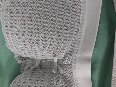 内衣很漂亮,也很舒适,细节可以看出质量很好,本来只买了灰色,但码买大了,又重买的,就又加了一个粉色的。 内衣很漂亮,也很舒适,细节可以看出质量很好,本来只买了灰色,但码买大了,又重买的,就又加了一个粉色的。