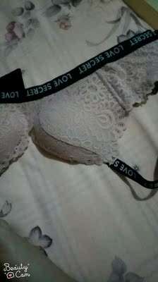 宝贝一到就试穿了 穿着很舒服，款式也好看  一点都不勒，买过好多内衣，就这个比较满意价格也便宜(●･◡･●)ﾉ&hearts;