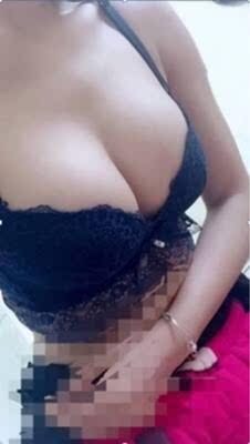 穿上试了一下非常舒服又性感 聚拢效果非常的好,不跑胸,深蓝色特别漂亮显白。质量非常好