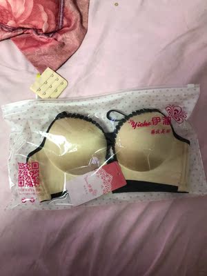 大小杯刚好，聚拢，特地买的厚的文胸，非常好，这次买了两个，穿衣服不在平胸可以好看点了