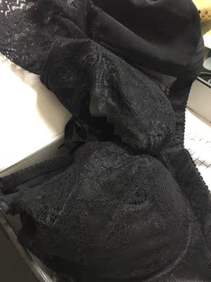 质量很好，蕾丝很亲肤，尺码也合适，用来跳肚皮舞穿很美很方便，下次再来，谢谢客服。