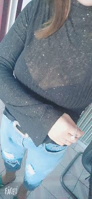 质量很好很透气很时尚搭配皮裙皮裤很洋气！