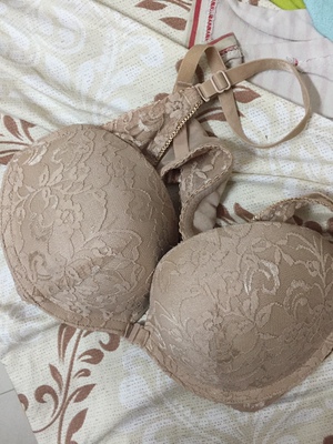 这牌子内衣质量就是好,很喜欢,聚拢效果好,而且里料薄,推荐同事买她也很喜欢,希望店家经常搞活动,祝店家生意兴隆,财源广进哈! 这牌子内衣质量就是好,很喜欢,聚拢效果好,而且里料薄,推荐同事买她也很喜欢,希望店家经常搞活动,祝店家生意兴隆,财源广进哈!