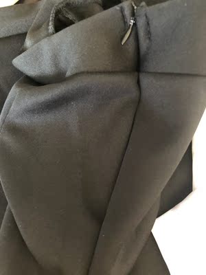 衣服很不错,质量过关,很喜欢,值得购买。 衣服很不错,质量过关,很喜欢,值得购买。