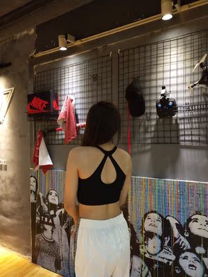 这个运动内衣穿上很舒服 跳舞练瑜伽都不会有束缚感 喜欢~ 这个运动内衣穿上很舒服 跳舞练瑜伽都不会有束缚感 喜欢~