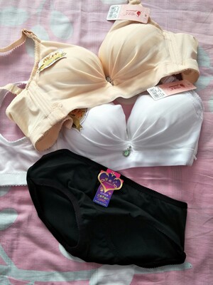 很棒的一次购物。卖家很贴心的送了一天小内裤，谢谢卖家哟，祝生意越来越红火哟