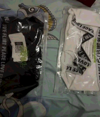 宝贝很好，女儿很喜欢，穿上很合适，值得购买很舒服，也不担心肩带露不错，孩子很喜欢，很舒服是全棉的材质 只是我以前在别家买的里面的海绵是连在一起的 洗的时候不容易跑成一团 他家海绵是分下来的 比较薄 不知道洗过什么样 等洗过追评大小合适穿着舒服很满意第二次买了，物美价廉，服务态度好，值得信赖纯棉很好，穿着很舒服，不掉色孩子非常喜欢，满意不错，运动型，女儿穿了很舒服女儿喜欢，穿着舒服。质量很好穿着舒适今天又下单了一件哈穿着很舒服，布料很好，很喜欢！给孩子买的第三件了。质量蛮好的。穿着舒适。不错??货收到了，质量很好，是纯棉的，女儿穿的很舒服！！