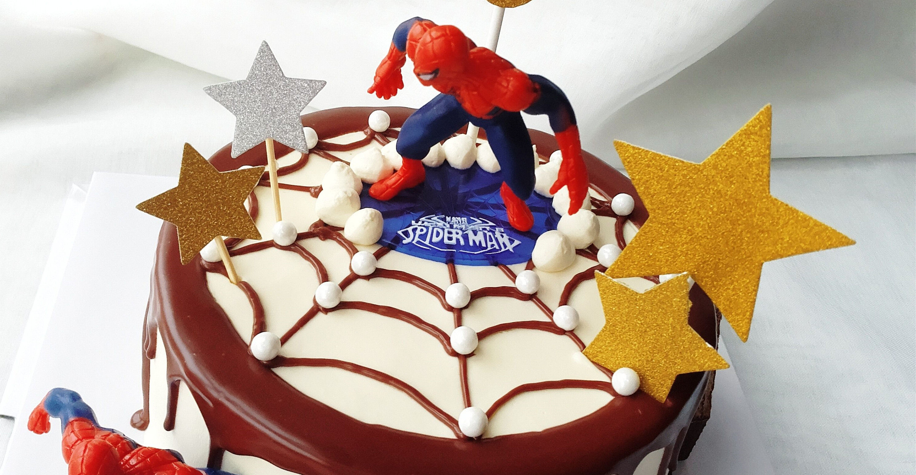 南京贝澜轩巧克力淋面蜘蛛侠生日蛋糕 男孩卡通超级英雄场景蛋糕
