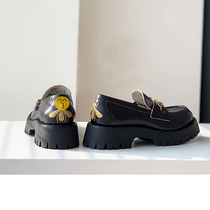 Lofu shoes women 2021 spring horse Title buckle bee muffin thick soles shoes Ashigo same style English small leather shoes