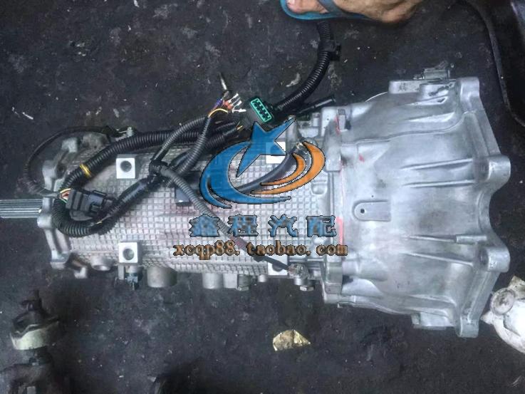 三菱帕杰罗v73v75v77v93v97 猎豹cfa2031 变速箱 波箱 分动箱总成