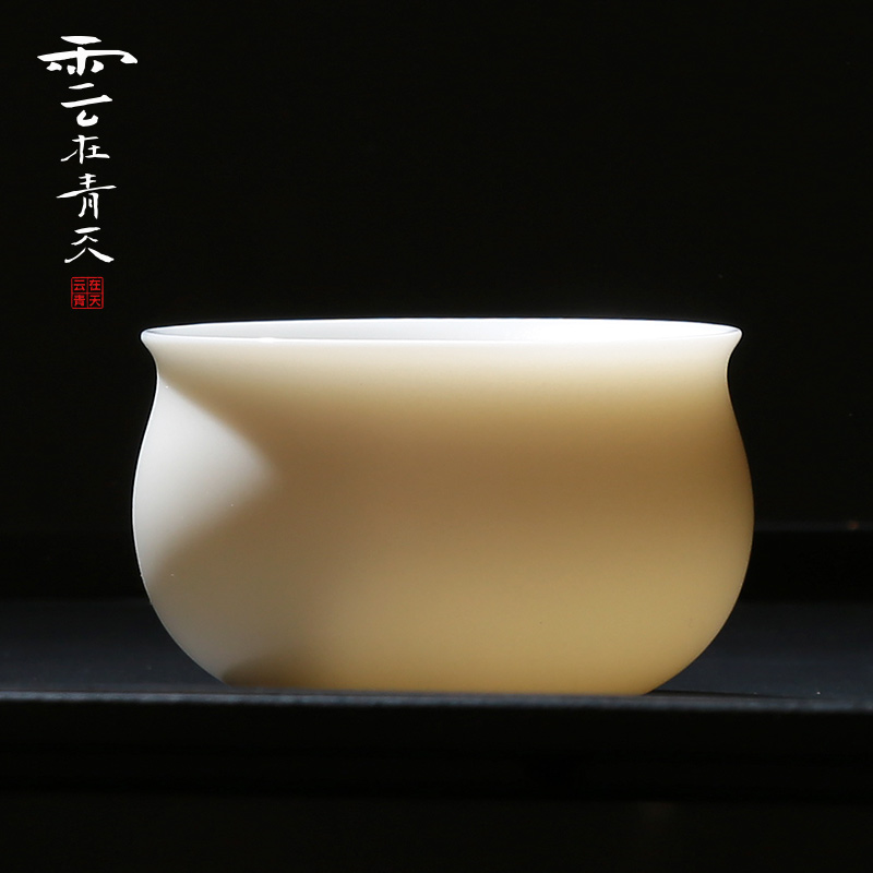 Since raw glaze three foot butyl dehua white tea cup, jade porcelain ceramic personal single master sample tea cup cup