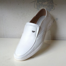 New beige shoes mens leather casual shoes Bean shoes white leather shoes mens wild nurse shoes doctors shoes