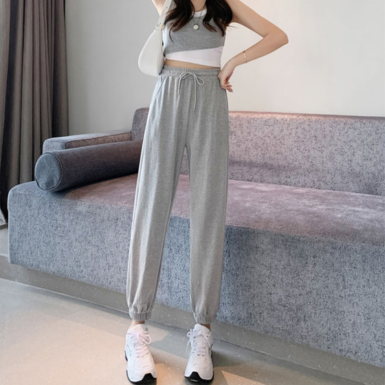 Guangzhou 13-Long popular women's clothing high-end European and American ice silk quick-drying trousers loose tying feet casual trousers
Guangzhou 13-Long popular women's clothing high-end European and American ice silk quick-drying trousers loose tying feet casual trousers