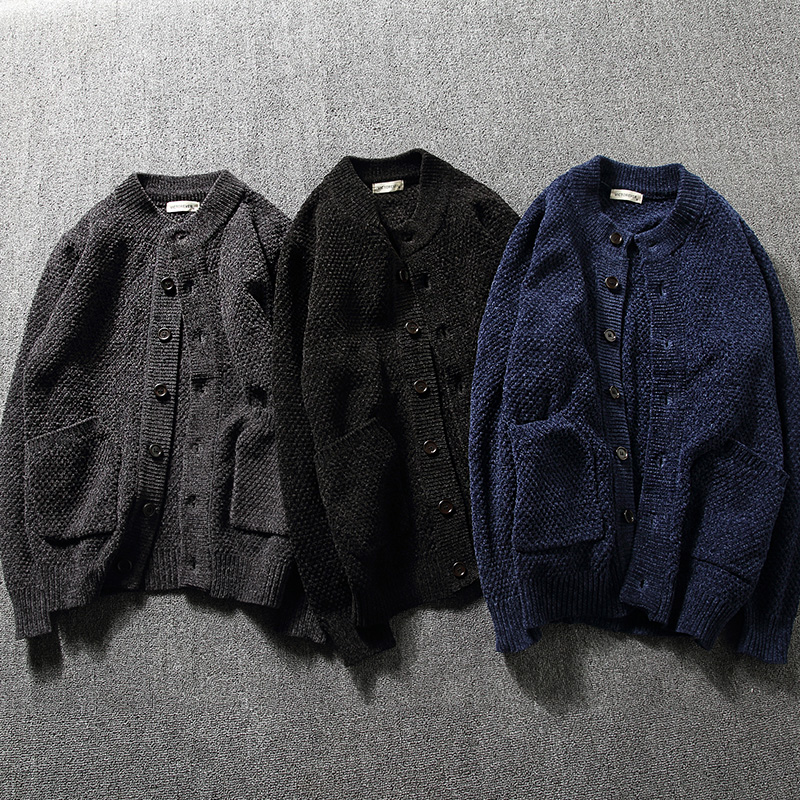 original Japanese retro knitted cardigan men ’s round neck casual autumn and winter trend Korean slim sweater coat men thickening