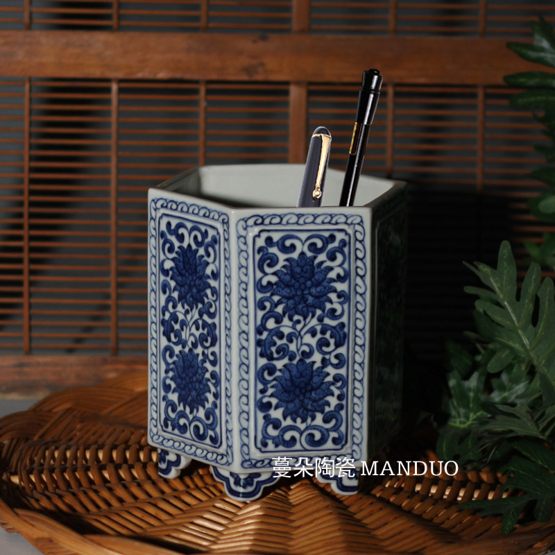 Pure hand - made jingdezhen blue and white porcelain brush pot qianlong six sides Wen Fang elegant blue and white porcelain brush pot move