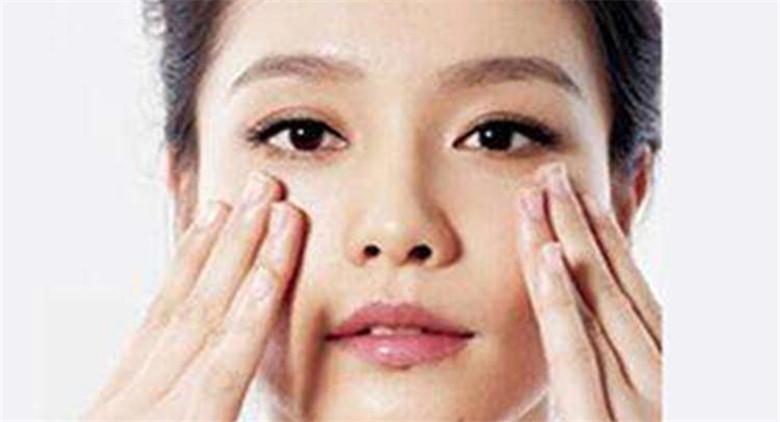 ����Ĥǰ����4���£���ĤЧ�����°빦�� ͼ4