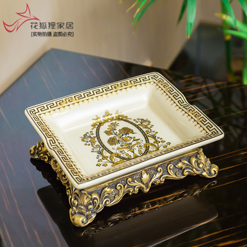 European creative ceramic ashtray move home furnishing articles sitting room tea table decorations with cover large American decoration