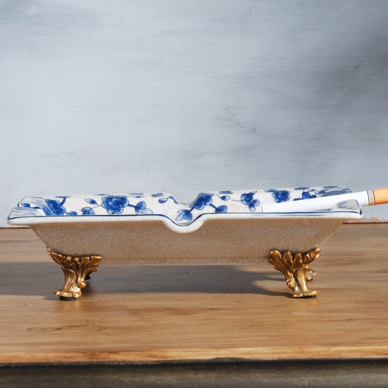 The New Chinese blue and white porcelain with copper decoration small fruit bowl dried fruit candy dish ashtray creative home office