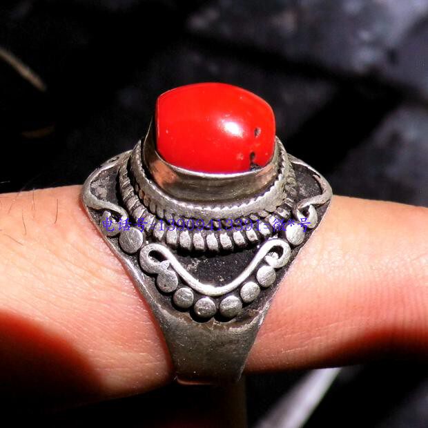 藏式老珊瑚戒指