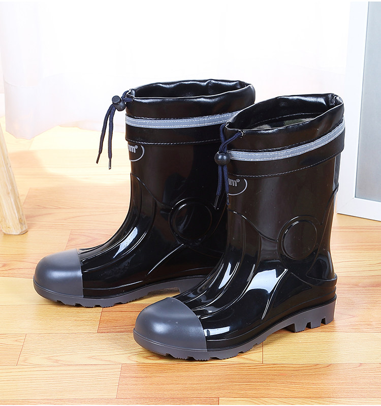 雨鞋 帮面材质:pvc 里料材质:网纱 靴筒材质:pvc 鞋子制作工艺:注压鞋