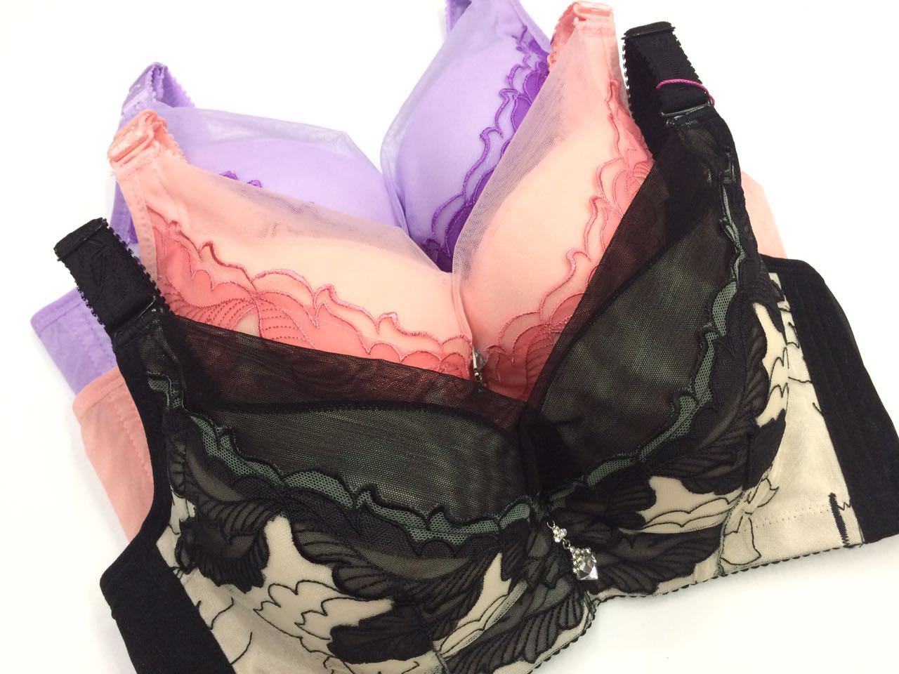 千姿万丽6831c杯大胸薄罩杯精致刺绣花收副乳聚拢调整型文胸内衣