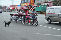 Double triple Multiplayer bicycle four-wheel steering wheel attraction rental Couple sightseeing car Variable speed disc brake continuous row