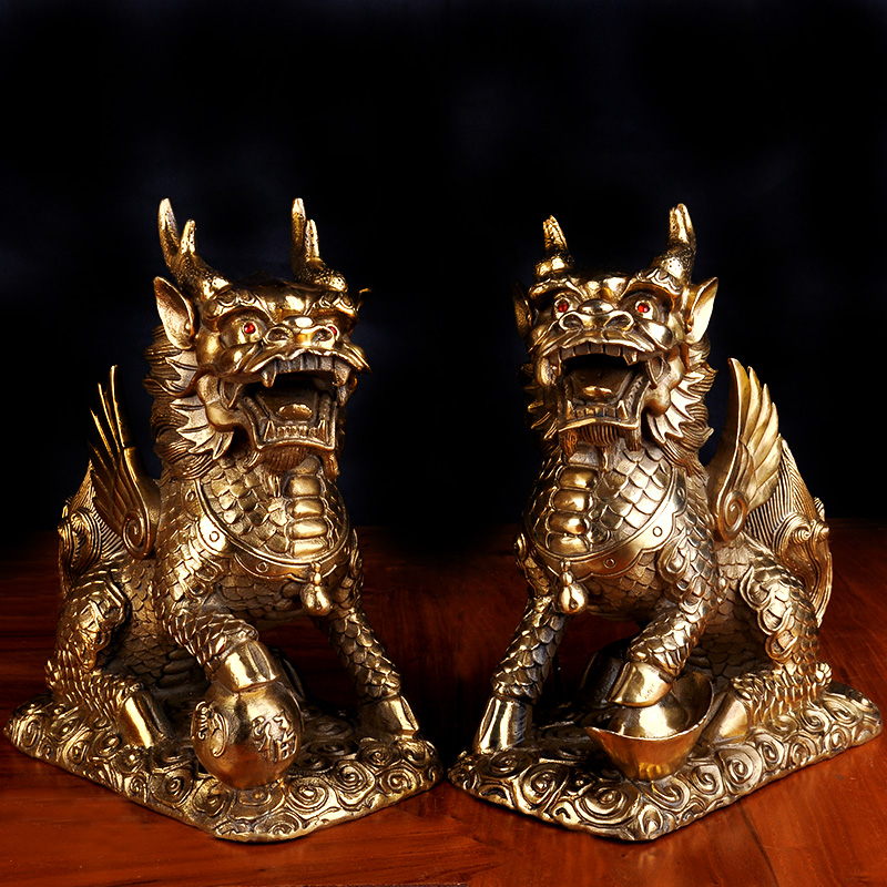 再进行摆放,头当朝向门外或者窗外,但不能正对着大门,以免冲犯门神