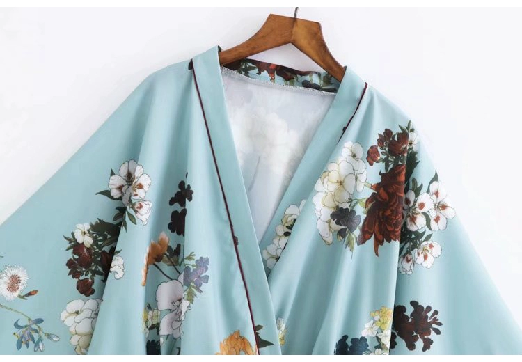 Quần áo nữ phong cách Nhật Bản và cổ điển, in hoa, áo khoác kimono ngắn, áo sơ mi điều hòa nhiệt độ, áo nịt chống nắng phong cách ngày lễ - Áo khoác ngắn