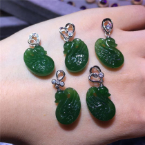 Natural Hetian Jasper Swan pendant with Buckle Head has defects