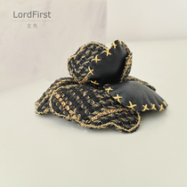 LordFirst designed the French imported small fragrant coarse cloth leather camellia brooch corsage