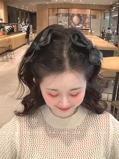 하이 엔드 PU 가죽 활 헤어 클립 여성 간단한 이마 부러진 머리 앞머리 오리 빌 클립 다목적 측면 클립 머리 액세서 하이 엔드 PU 가죽 활 헤어 클립 여성 간단한 이마 부러진 머리 앞머리 오리 빌 클립 다목적 측면 클립 머리 액세서