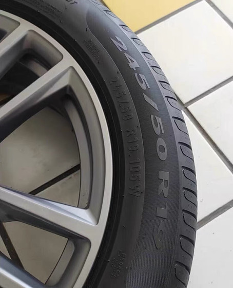 Pirelli 폭발 방지 타이어 24550R19 105W BMW X3 오리지널 정품 JiuxinCheng 분해 된 타이어 Pirelli 폭발 방지 타이어 24550R19 105W BMW X3 오리지널 정품 JiuxinCheng 분해 된 타이어