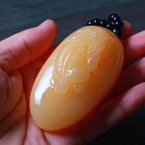 Golden frozen stone Shoushan Stone Tian Huangshi decoration handle play hand piece Furong stone ancient beast Ruibuixiu with clever color