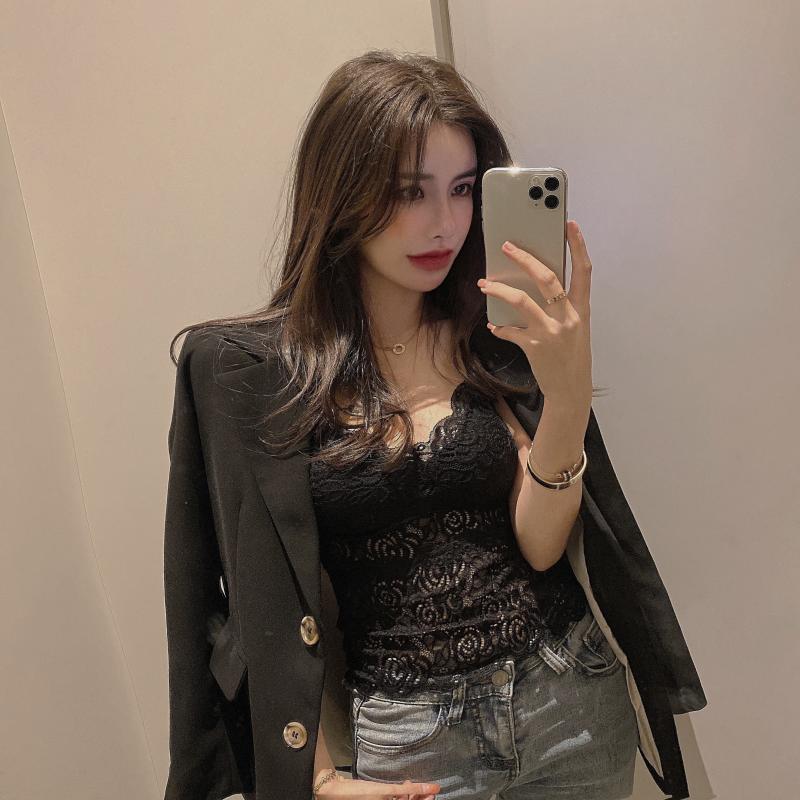 **实价**~实拍~交叉镂空蕾丝美背v领低胸吊带背心女带胸垫 - 17网