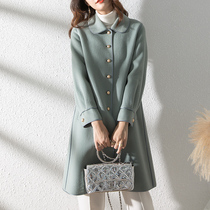 The new double face of autumn and winter in 2021 the long section of the woman in the middle of a large Australian small sub-mansuede fur coat