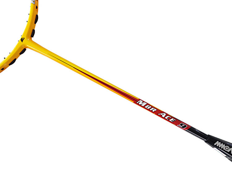 正品atemi羽毛球拍,出口韩国,攻防兼备型,抗30磅,手感佳,送原配头卡