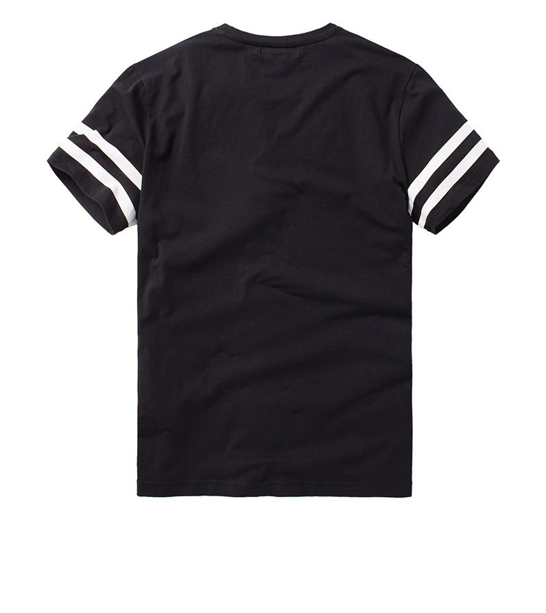 madel        身高:180cm   体重:100kg     肩宽:49cm    胸围