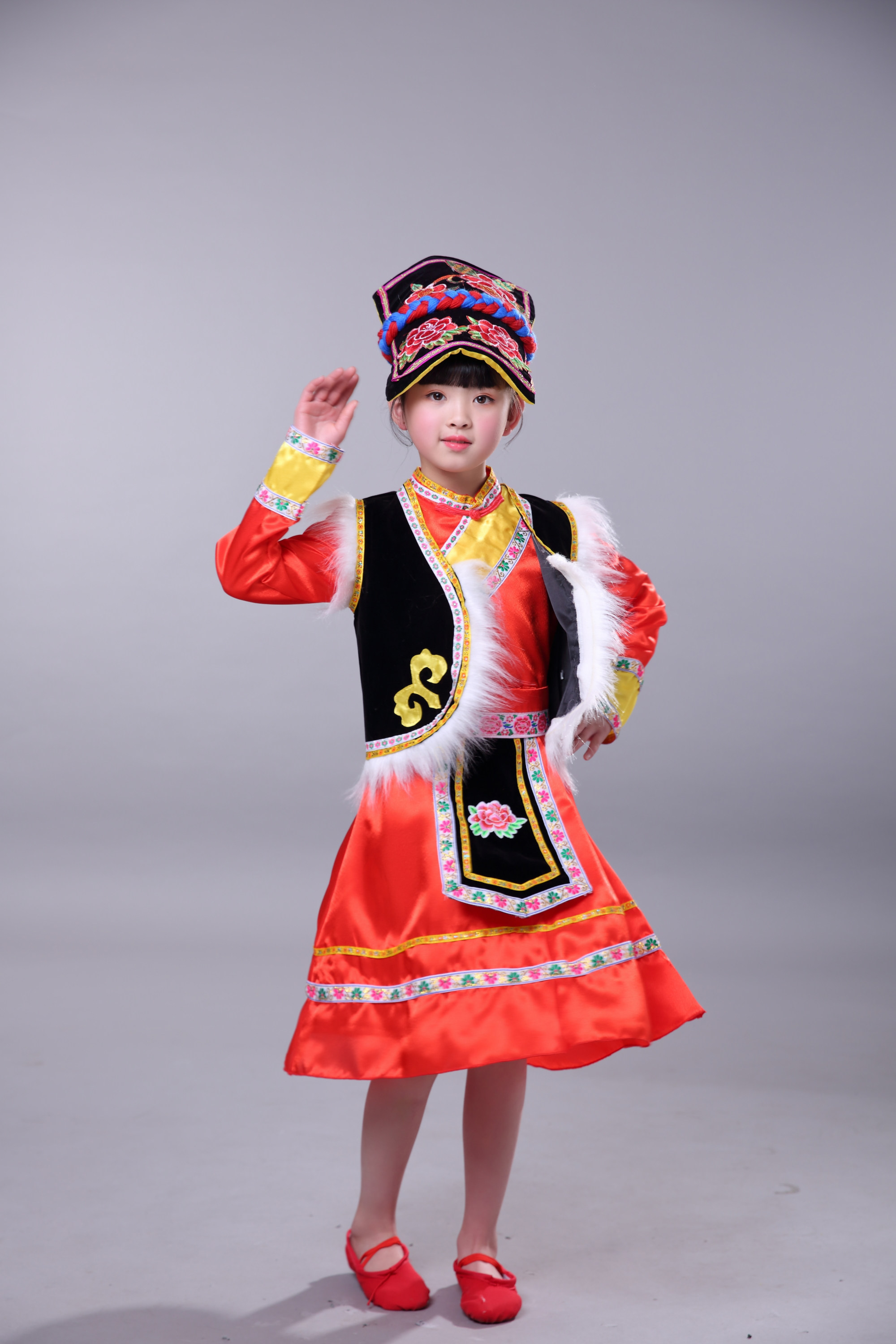 儿童羌族演出服饰男女孩苗族土家族少数民族舞表演服2019新款彝族