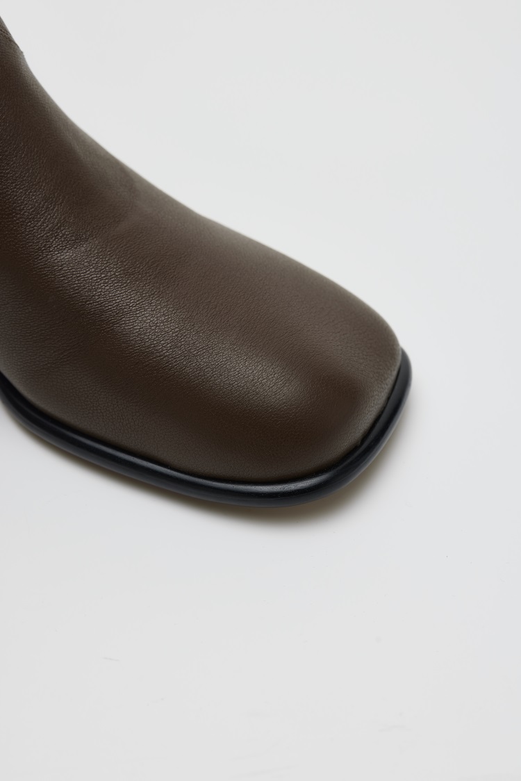 AU8A0935 (P становится черным) .jpg