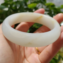 Dialect collection grade Xinjiang left linhole near structure white jade seed material inner diameter 56 luxury dress bracelet A