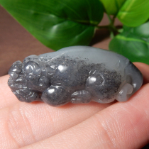 Dialect first-hand collection grade Xinjiang Hetian jade blue and white ink black and white clear one-line sky seed material brave pendant h