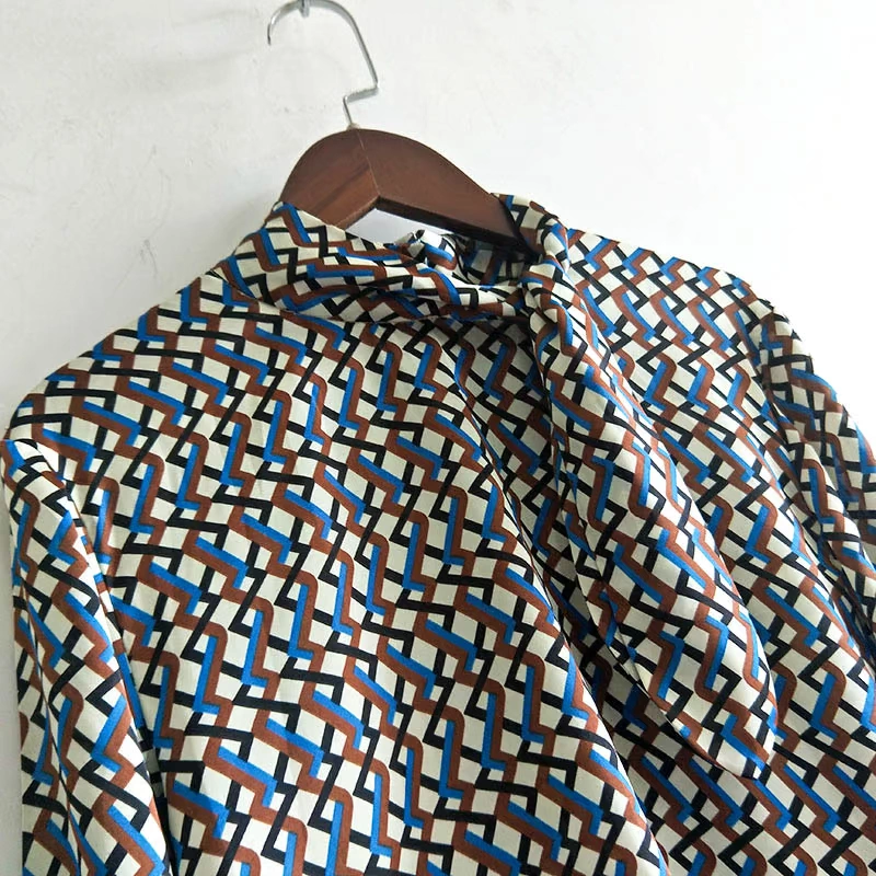 Pháp retro mùa thu sản phẩm mới của phụ nữ thời trang giản dị in nơ áo sơ mi kinh doanh dài tay hàng đầu - Áo sơ mi